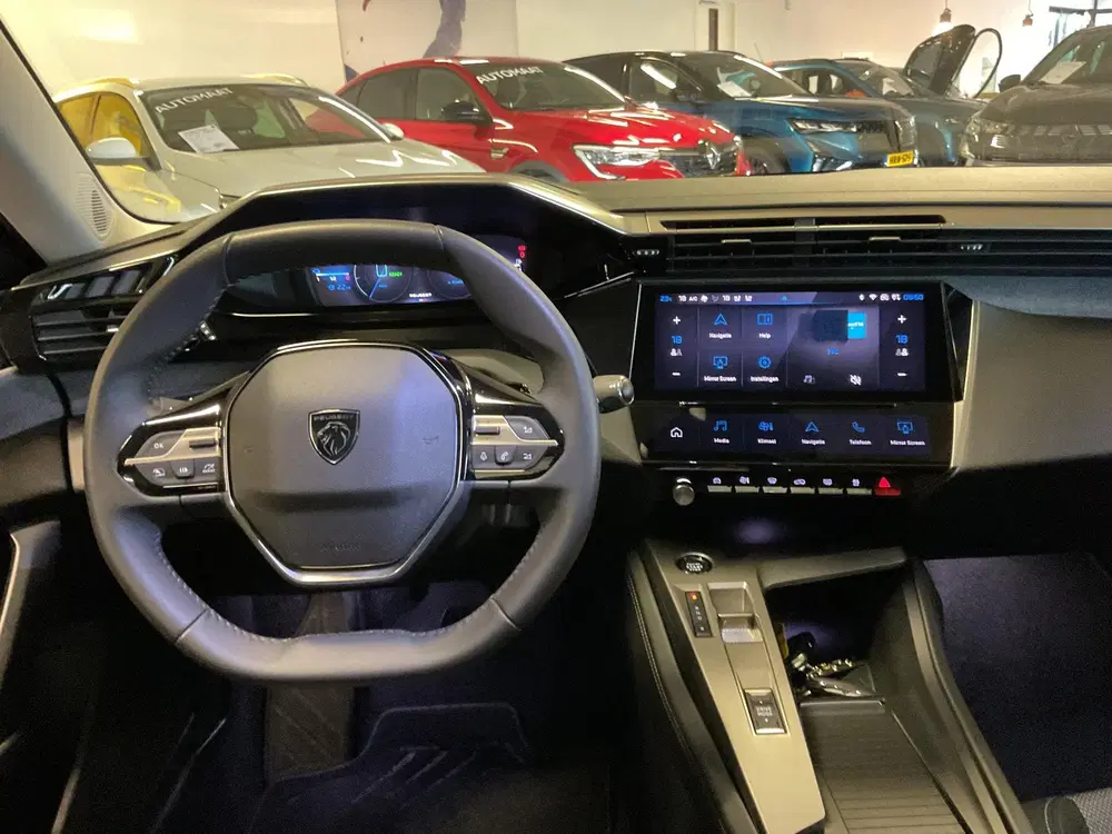 Peugeot 308 1.6 Plug-in Hybrid 180 Allure AUTOMAAT uit 2023, foto 15