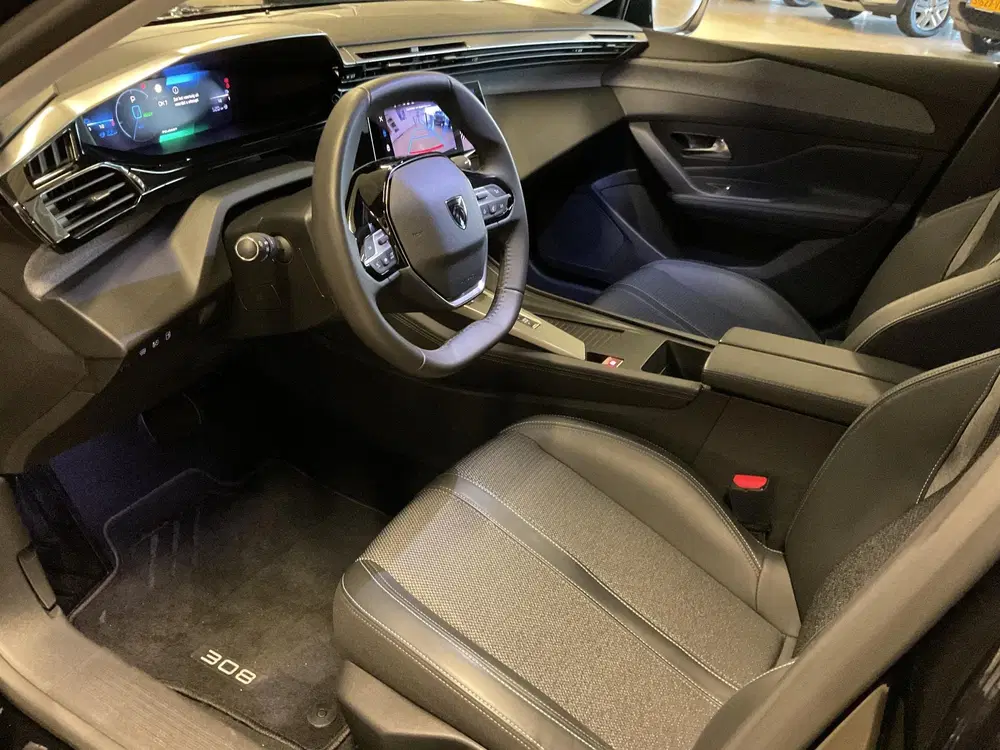 Peugeot 308 1.6 Plug-in Hybrid 180 Allure AUTOMAAT uit 2023, foto 2