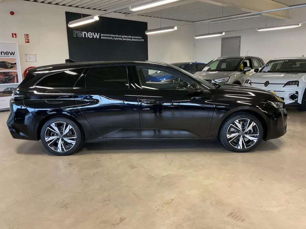 Peugeot 308 1.6 Plug-in Hybrid 180 Allure AUTOMAAT uit 2023, foto 6