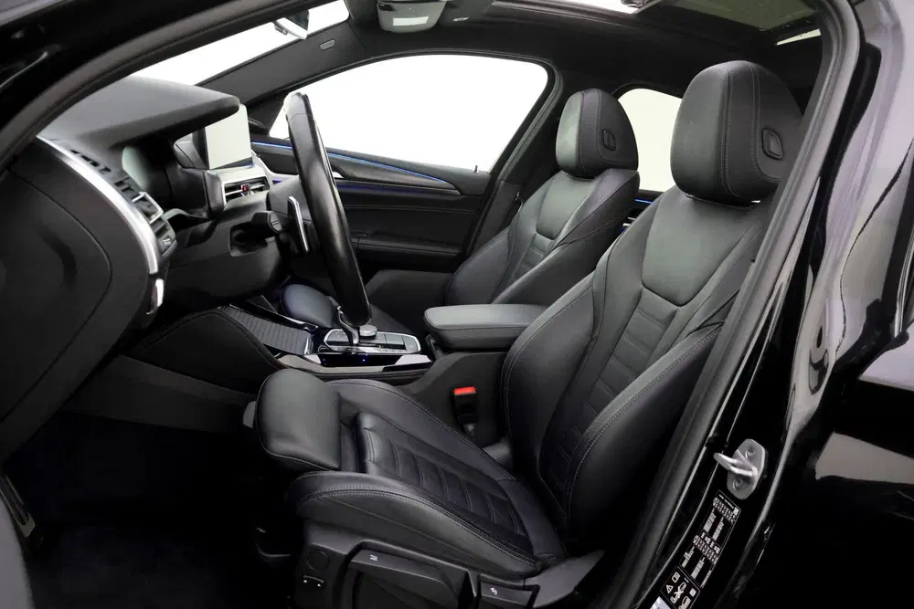 BMW X4 30iA Xdr High Executive PANO uit 2023, foto 10