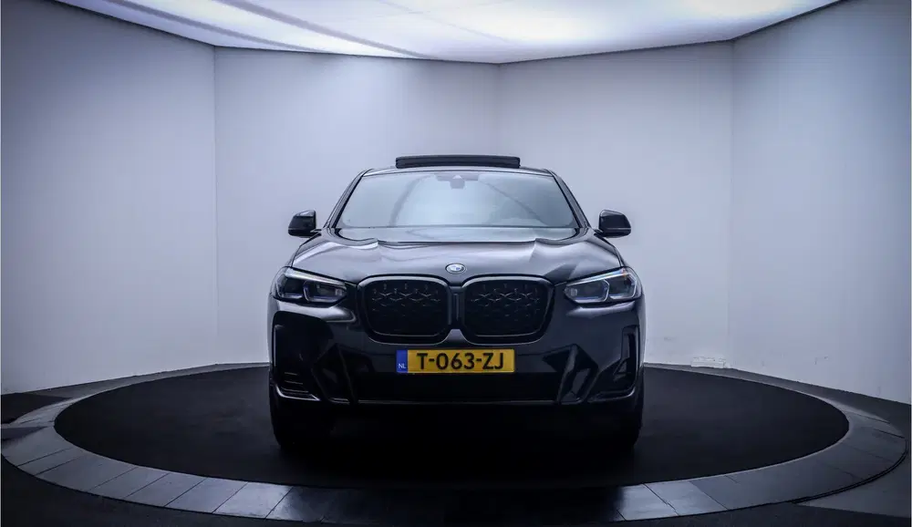 BMW X4 30iA Xdr High Executive PANO uit 2023, foto 2