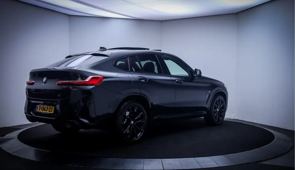 BMW X4 30iA Xdr High Executive PANO uit 2023, foto 5