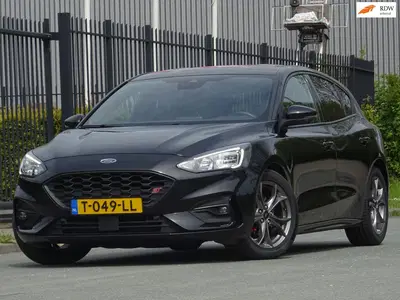 Ford Focus 1.5 EcoBoost ST Line AUTOMAAT NAVI uit 2021