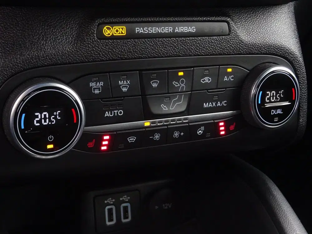 Ford Focus 1.5 EcoBoost ST Line AUTOMAAT NAVI uit 2021, foto 13