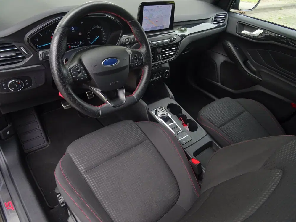 Ford Focus 1.5 EcoBoost ST Line AUTOMAAT NAVI uit 2021, foto 6