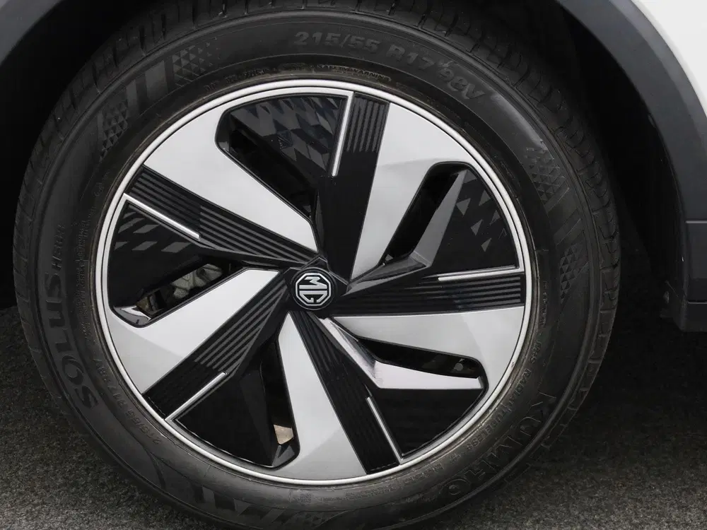 MG ZS Standard Range Luxury 50 kWh uit 2024, foto 13