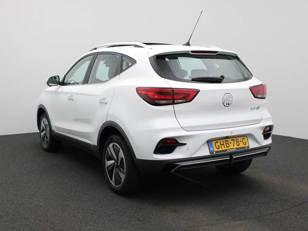 MG ZS Standard Range Luxury 50 kWh uit 2024, foto 2