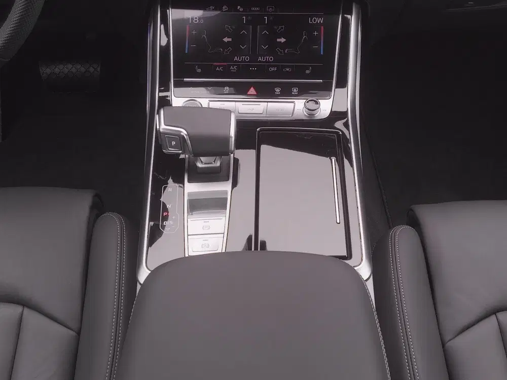 Audi Q7 55 TFSI e quattro S Edition uit 2025, foto 12