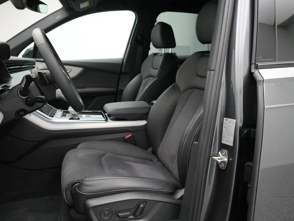 Audi Q7 S-line 55 TFSI e quattro 394PK uit 2025, foto 12