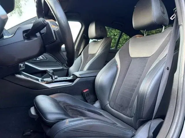BMW 3-serie 330e uit 2019, foto 6