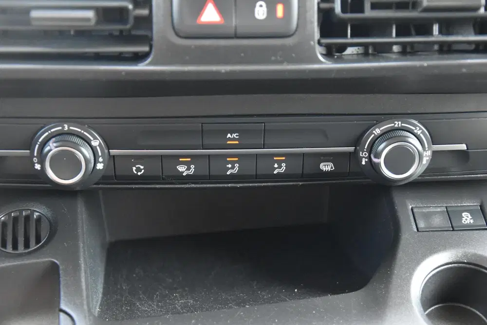 Peugeot Partner Partner 1.5 BlueHDI Airco Cruise Camera PD uit 2019, foto 13