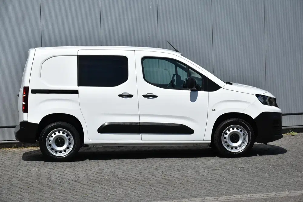 Peugeot Partner Partner 1.5 BlueHDI Airco Cruise Camera PD uit 2019, foto 2