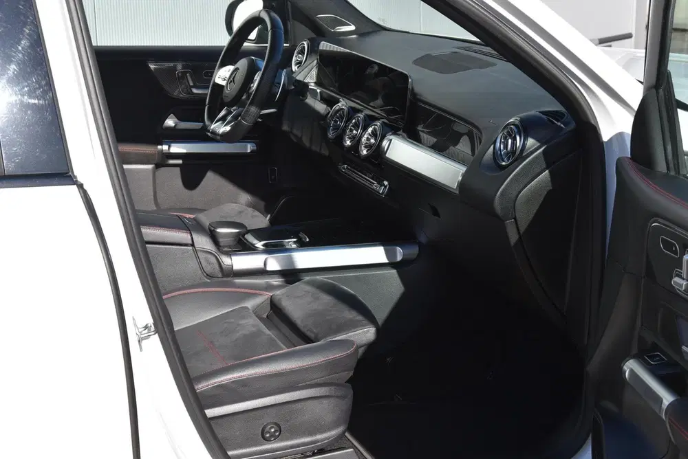 Mercedes-Benz GLB Mercedes GLB AMG 35 4MATIC Advantage Pano uit 2020, foto 12