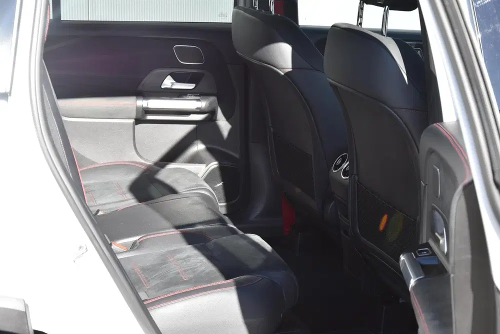 Mercedes-Benz GLB Mercedes GLB AMG 35 4MATIC Advantage Pano uit 2020, foto 13