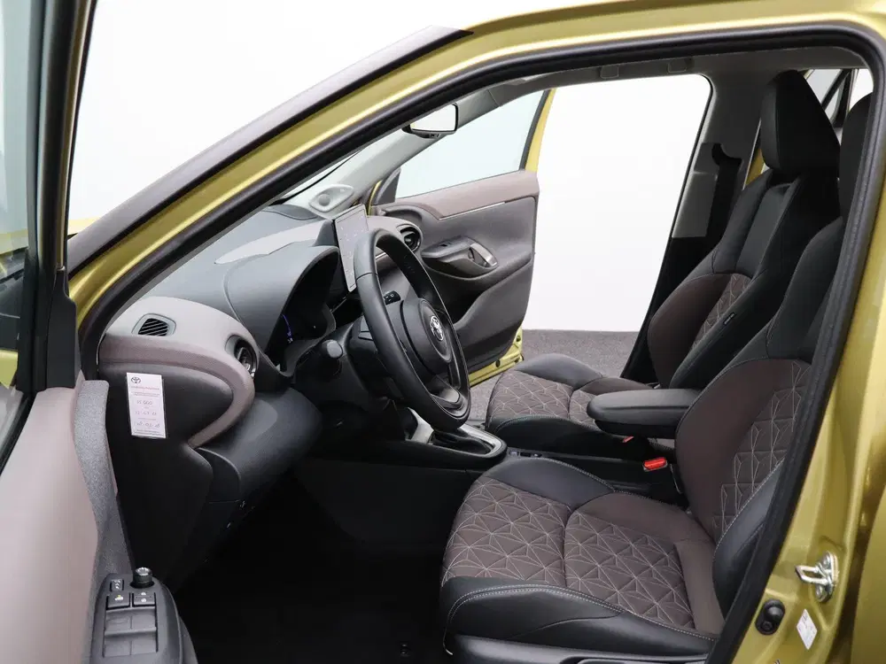 Toyota Yaris Cross 1.5 Hybrid Executive uit 2022, foto 13