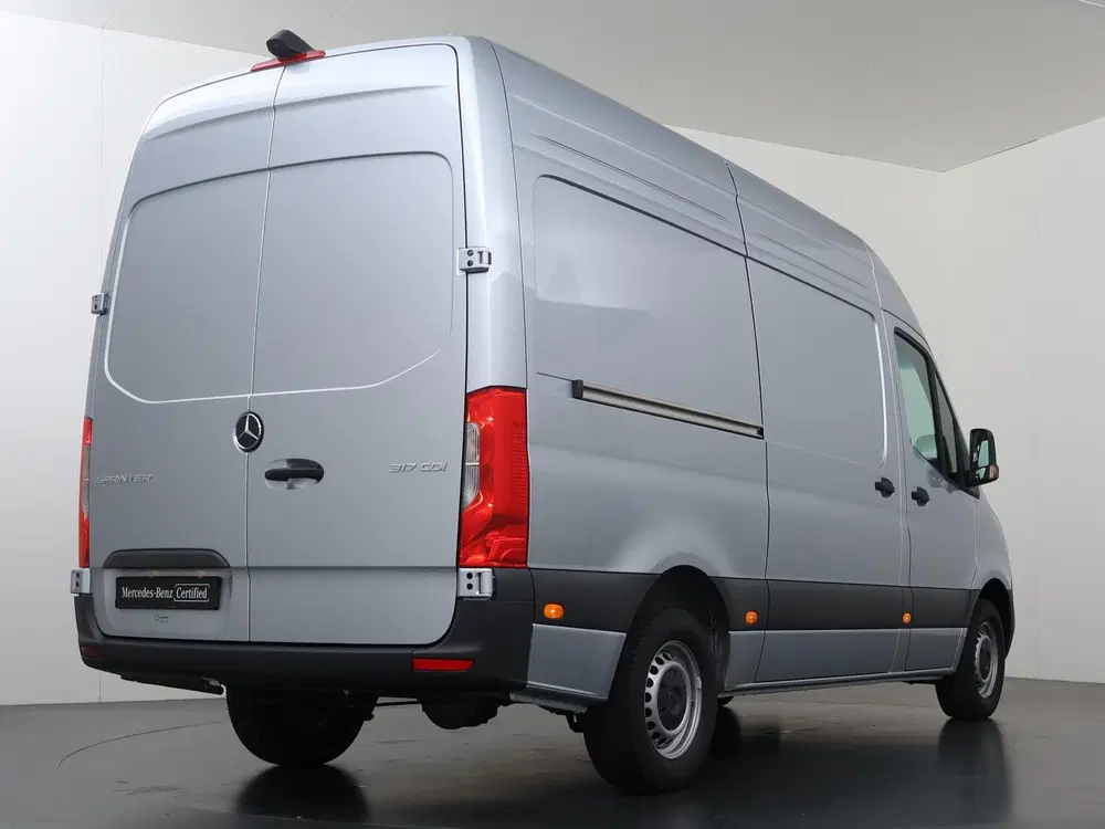 Mercedes-Benz Sprinter 317 CDI L2 H2 uit 2024, foto 2