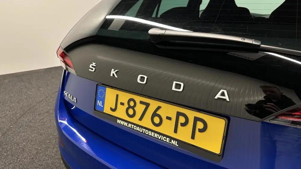 Skoda Scala 1.0 TSI Sport Business LM CRUISE CARPLAY E uit 2020, foto 15