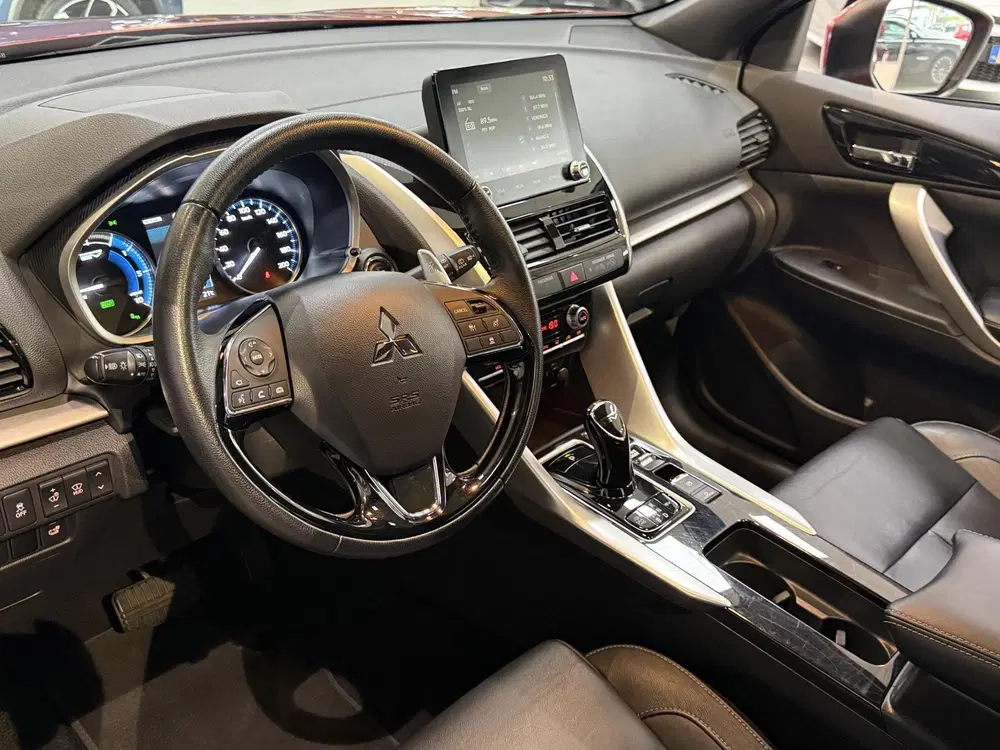 Mitsubishi Eclipse Cross 2.4 PHEV Instyle leder interieur uit 2023, foto 13