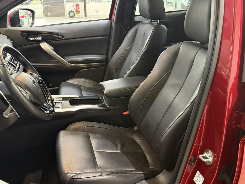 Mitsubishi Eclipse Cross 2.4 PHEV Instyle leder interieur uit 2023, foto 9