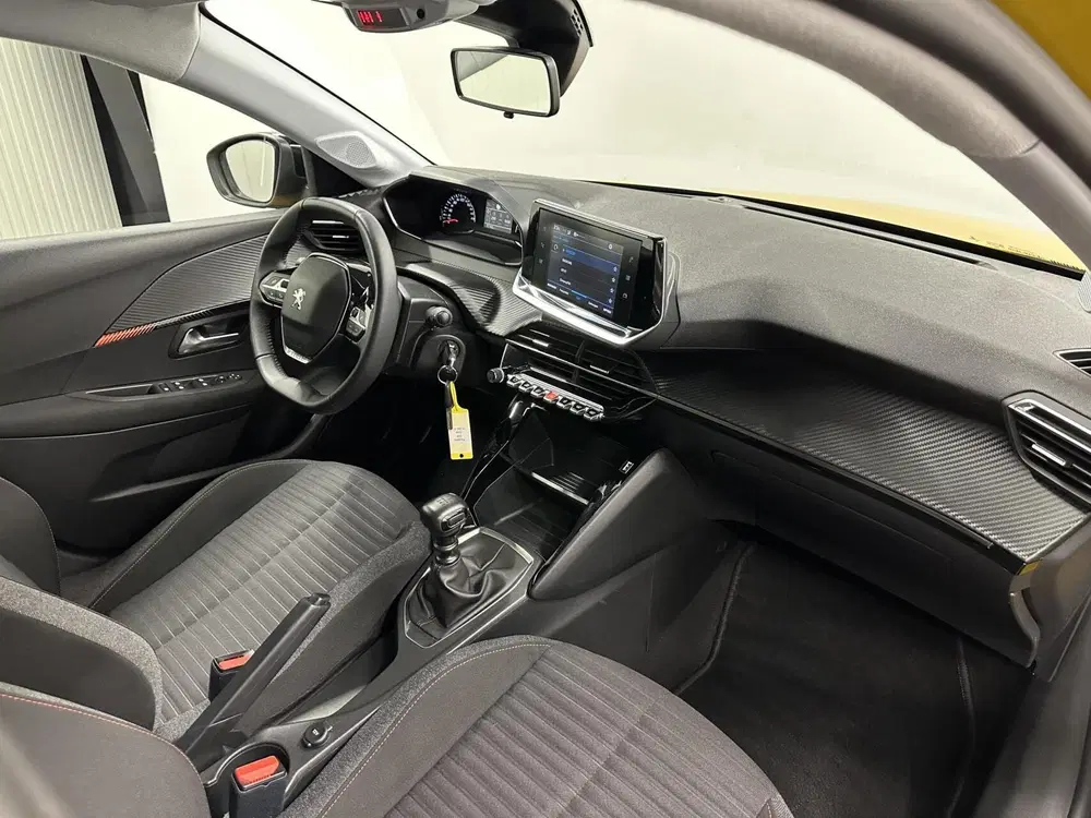 Peugeot 208 1.2 PureTech Active Pack CRUISE NAVIGATIE uit 2022, foto 11