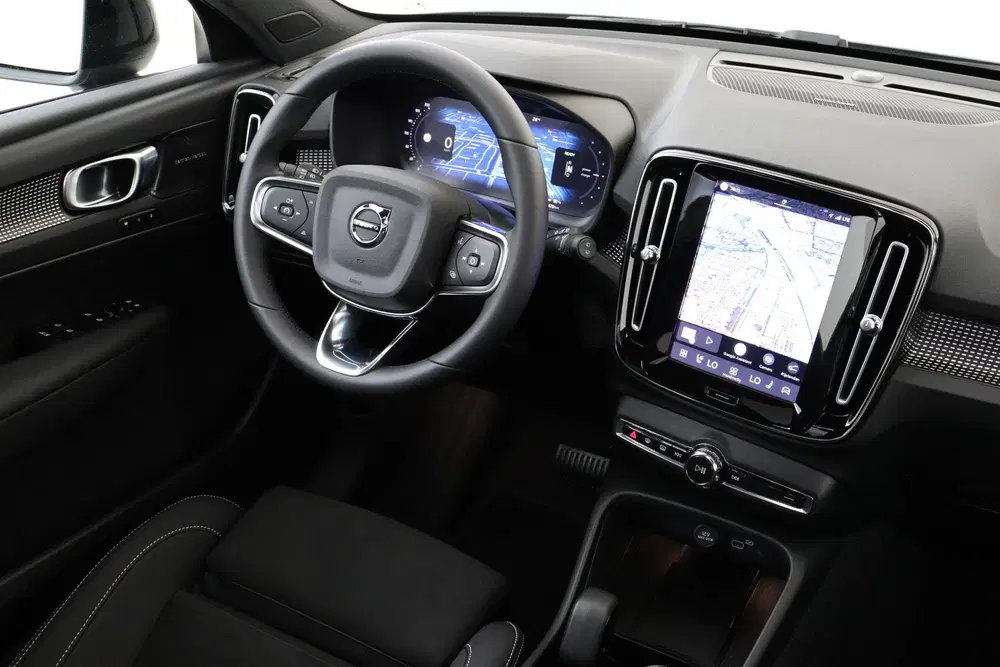Volvo EX40 SINGLE MOTOR EXTENDED RANGE ULTRA BLACK ED uit 2026, foto 6
