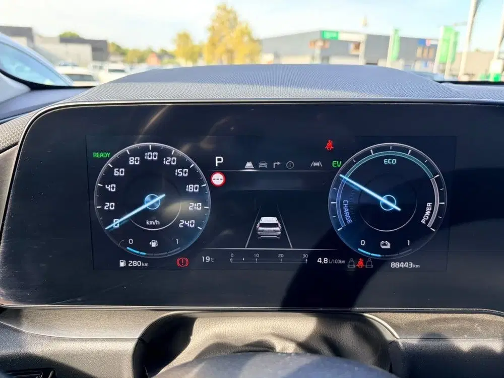 Kia Niro 1.6 HEV Dynamicline NAVI uit 2022, foto 12