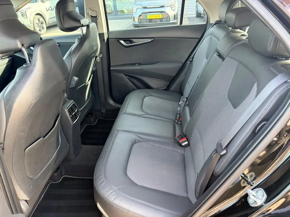 Kia Niro 1.6 HEV Dynamicline NAVI uit 2022, foto 7