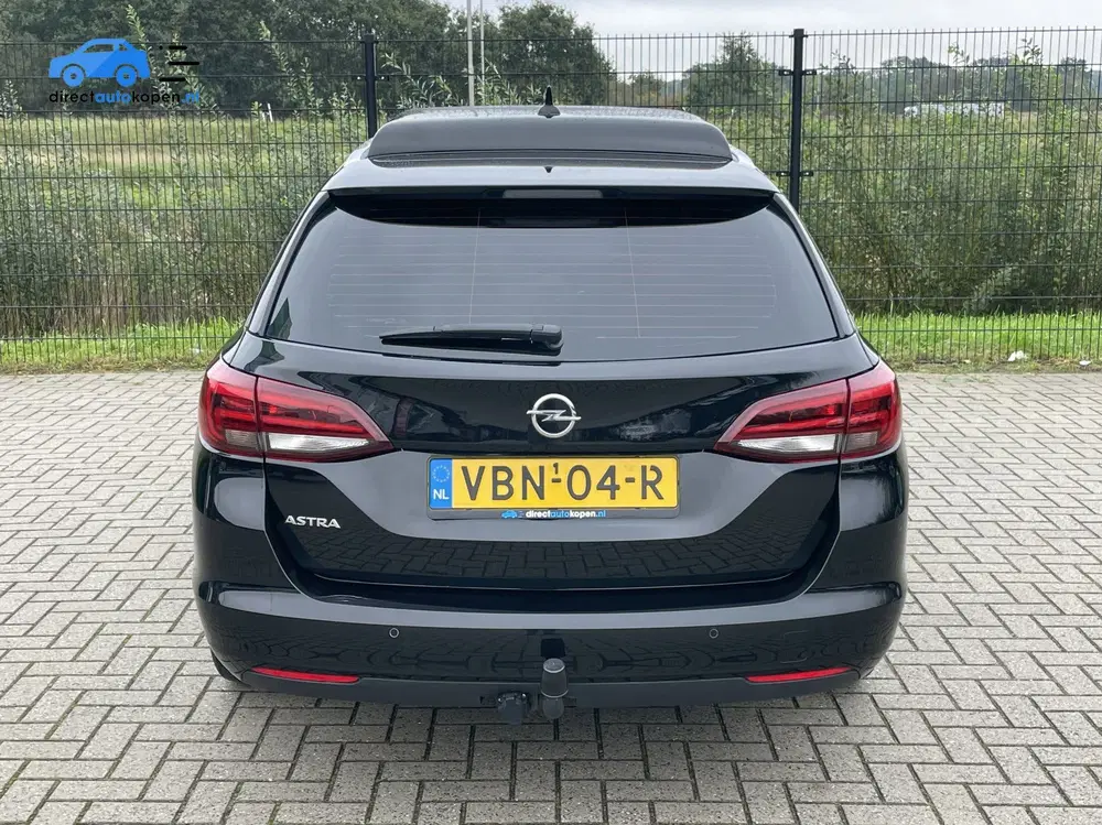 Opel Astra uit 2019, foto 9