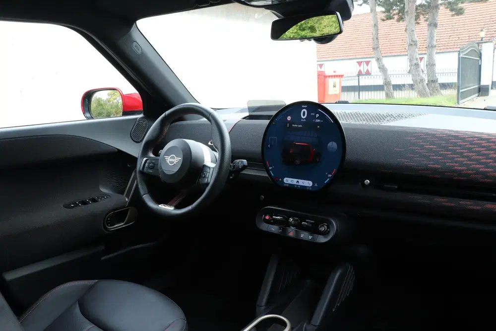 Mini Aceman E John Cooper Works M 42.5 kWh uit 2025, foto 13