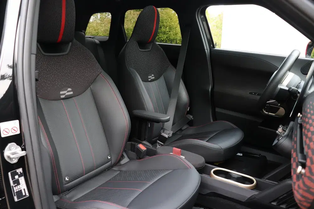 Mini Aceman E John Cooper Works M 42.5 kWh uit 2025, foto 15