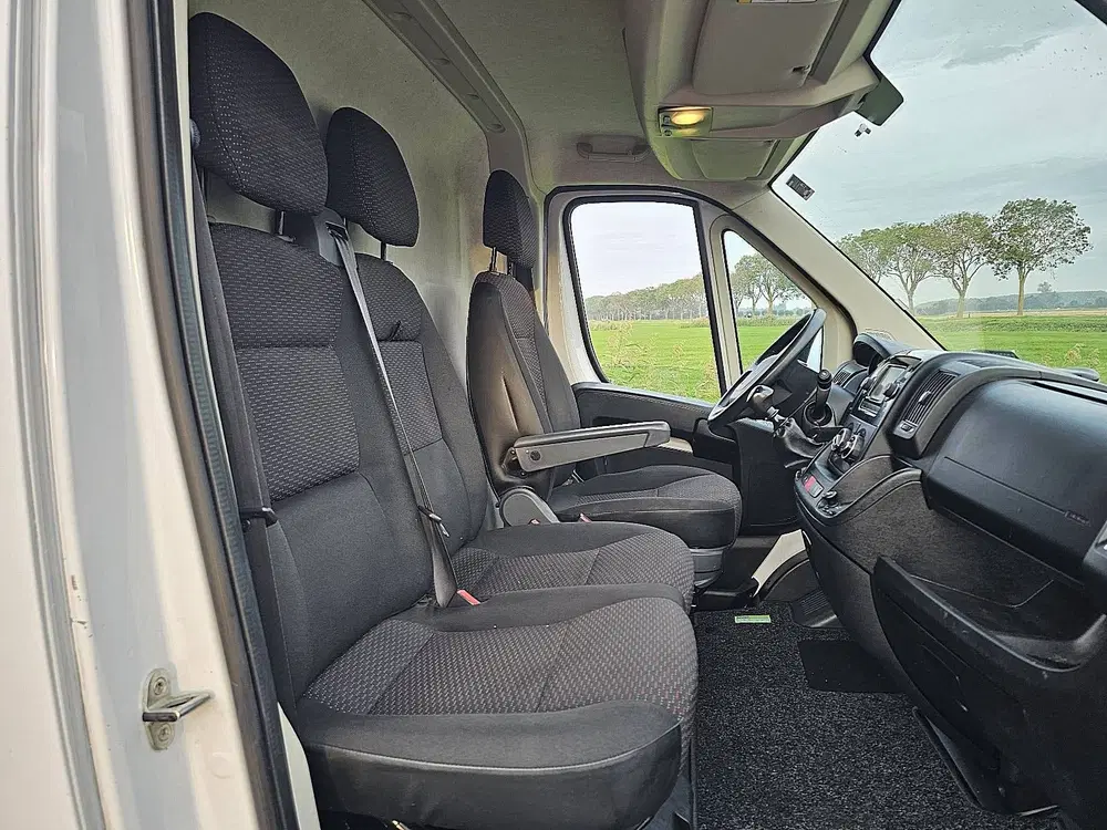 Citroën Jumper 2.2 BlueHDi 120 L2H2 3.3t Cruise control uit 2022, foto 10