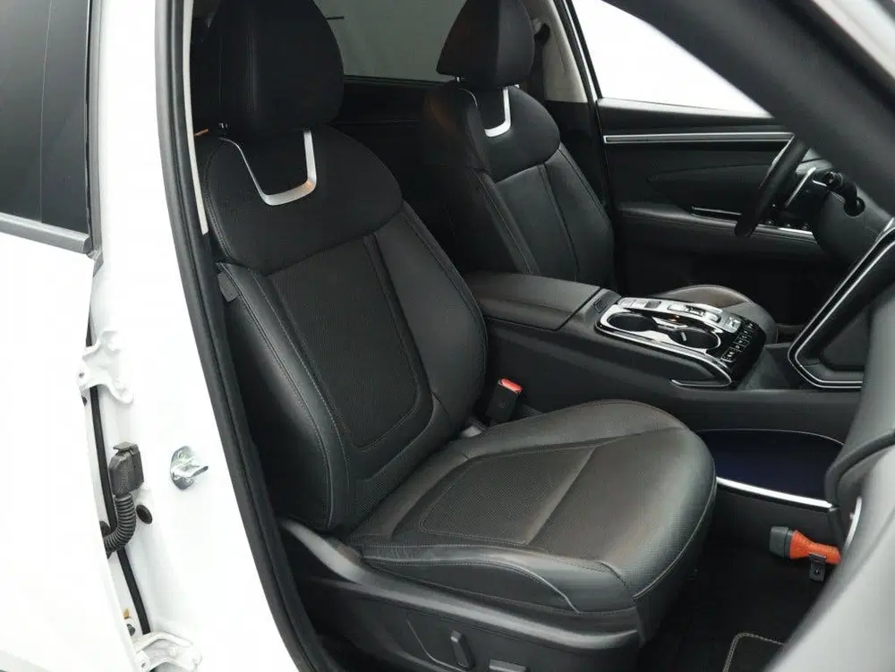 Hyundai TUCSON 1.6 T-GDI HEV Premium uit 2022, foto 13
