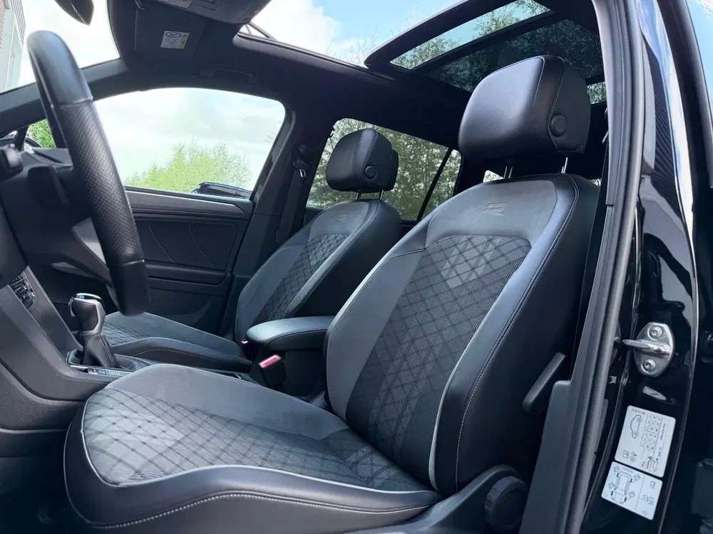 Volkswagen Tiguan 1.5 TSI R-Line Pano uit 2021, foto 10