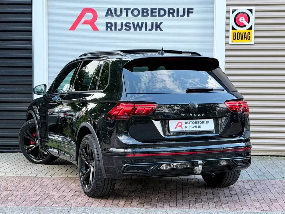 Volkswagen Tiguan 1.5 TSI R-Line Pano uit 2021, foto 3