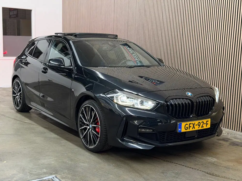 BMW 1-serie 120i M-Pakket 2024 NAP PANO KUIPSTOELEN LE uit 2024, foto 10