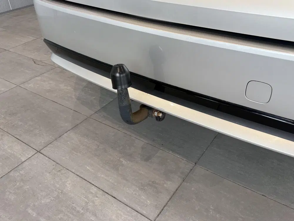 Toyota Corolla 1.8 Hybrid First Edition Trekh uit 2019, foto 7