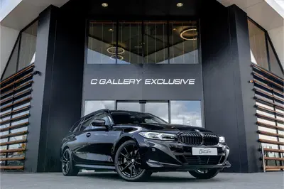BMW 3-serie 3 Serie Touring 330e xDrive uit 2025
