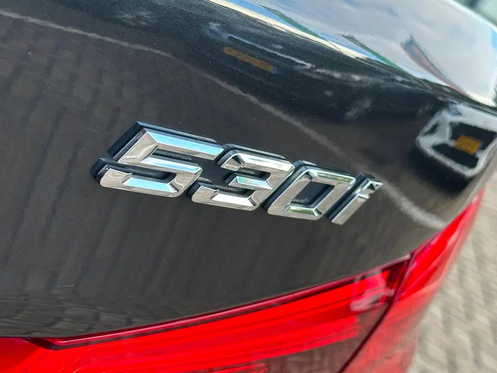BMW 5-serie 530i High Executive uit 2019, foto 11
