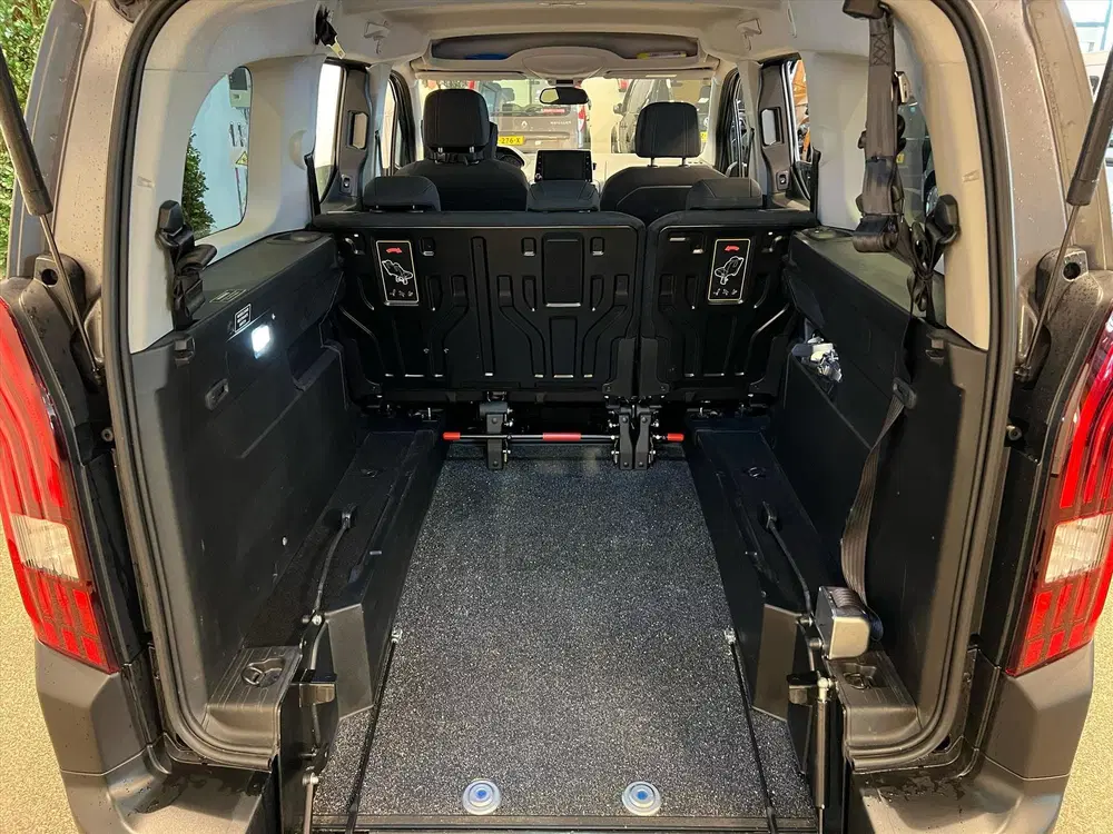 Peugeot Rifter L2 Rolstoelauto Automaat 5+1 uit 2021, foto 3