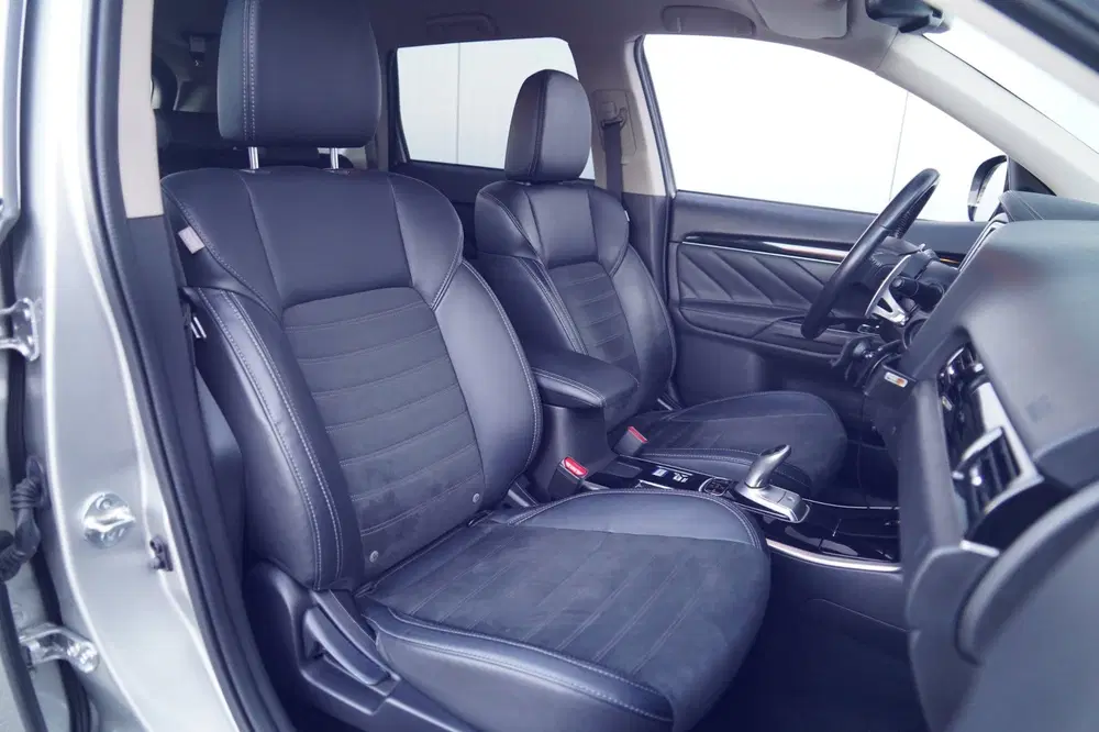 Mitsubishi Outlander 2.4 PHEV Pure+ uit 2019, foto 6