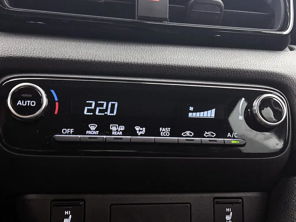 Toyota Yaris 1.5 Hybrid 115 Dynamic Comfort Pack uit 2025, foto 12