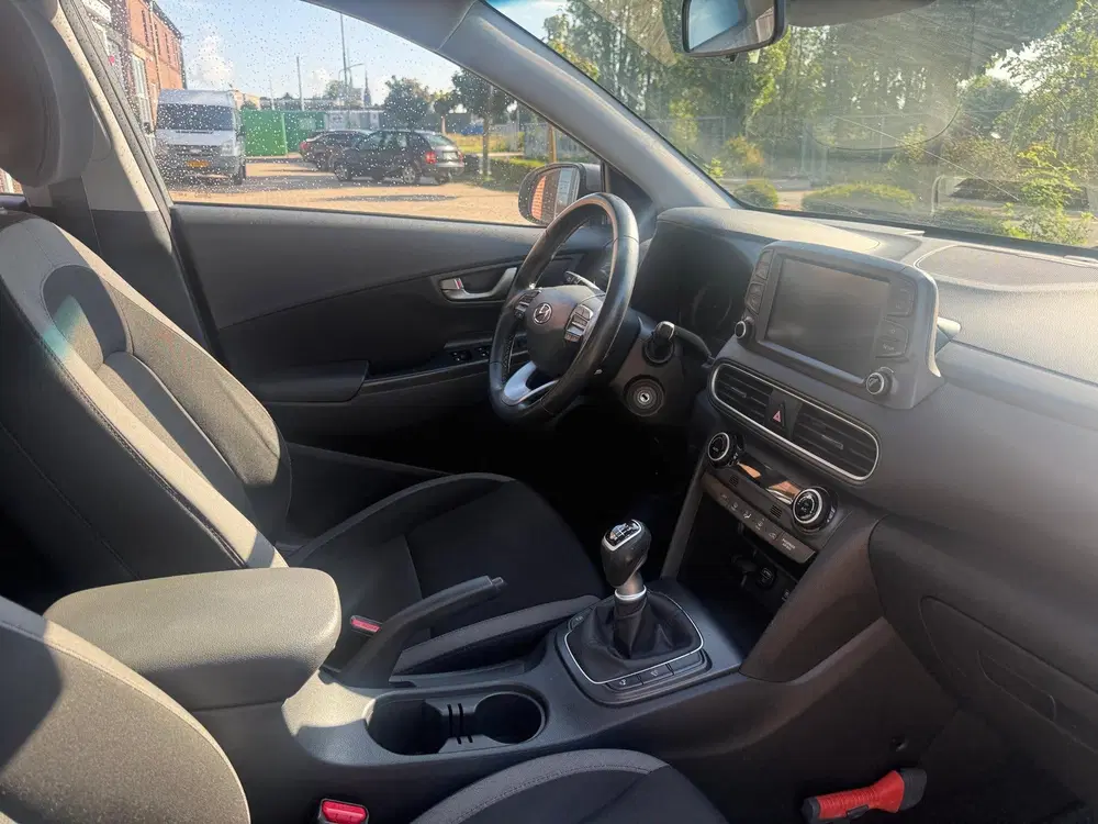 Hyundai KONA 1.0 T-GDI Comfort Dealer onderhouden APK 2 uit 2020, foto 11