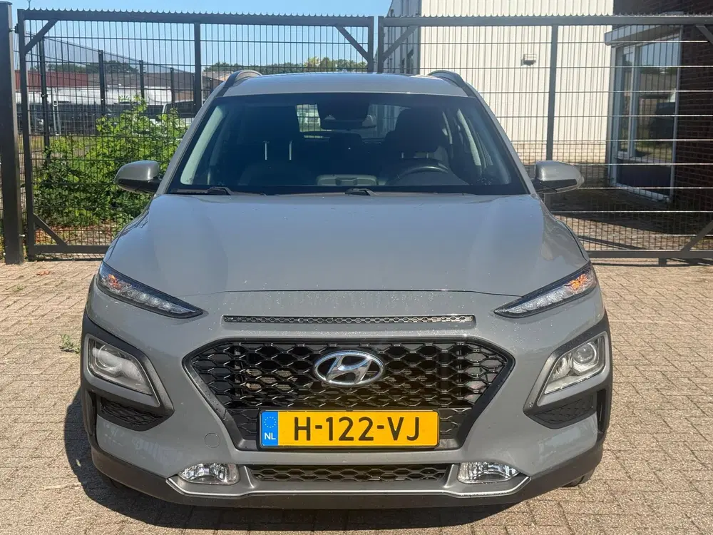 Hyundai KONA 1.0 T-GDI Comfort Dealer onderhouden APK 2 uit 2020, foto 2