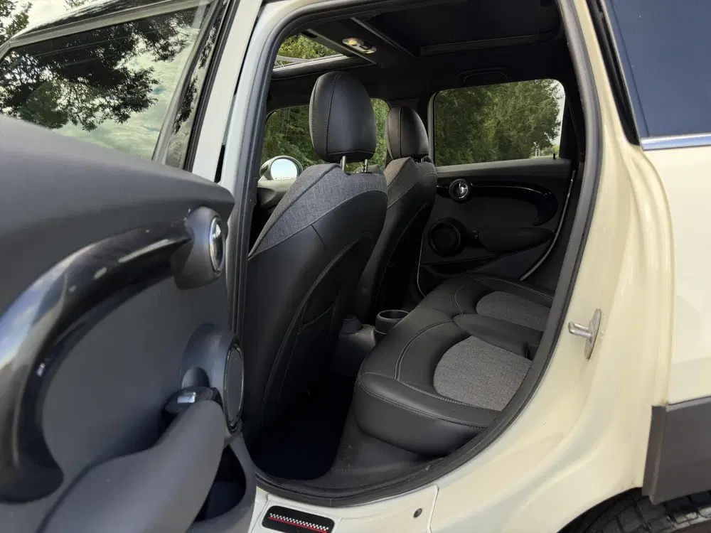Mini John Cooper Works Cooper 5-Deurs 1.5 John Cooper Works Pano uit 2020, foto 11