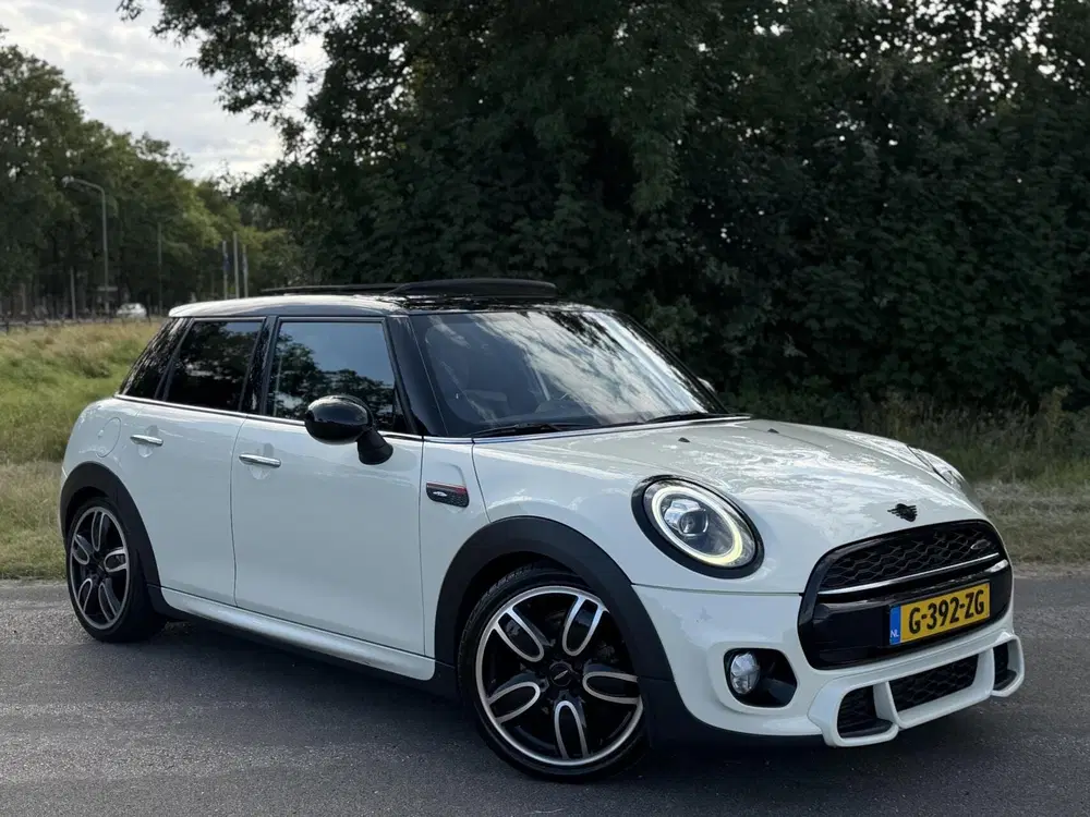 Mini John Cooper Works Cooper 5-Deurs 1.5 John Cooper Works Pano uit 2020, foto 2
