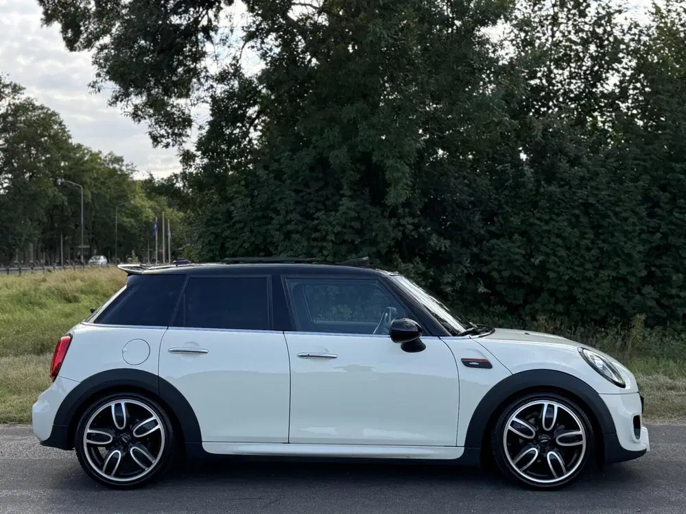Mini John Cooper Works Cooper 5-Deurs 1.5 John Cooper Works Pano uit 2020, foto 4