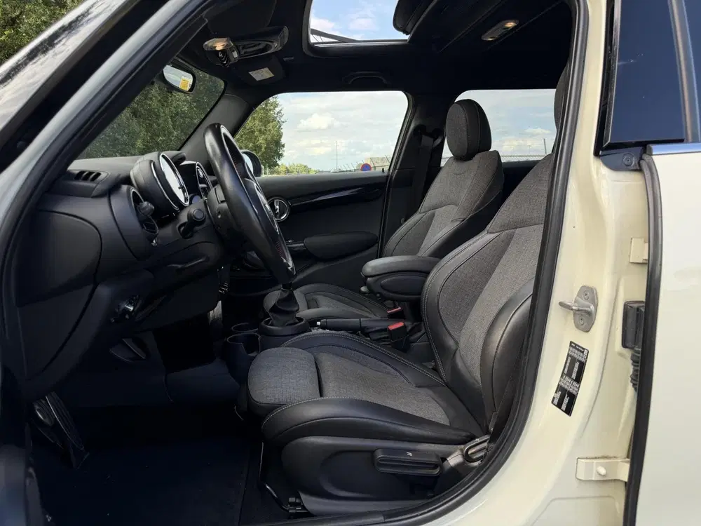 Mini John Cooper Works Cooper 5-Deurs 1.5 John Cooper Works Pano uit 2020, foto 9