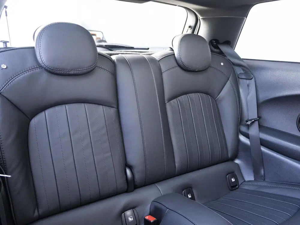 Mini Cooper Cooper Rockingham GT uit 2023, foto 11