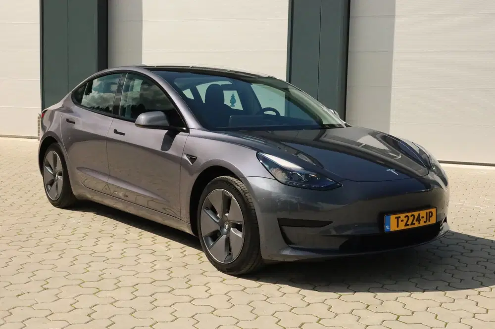 Tesla Model 3 Standard RWD Plus 60 kWh Elektr. achterkle uit 2023, foto 4