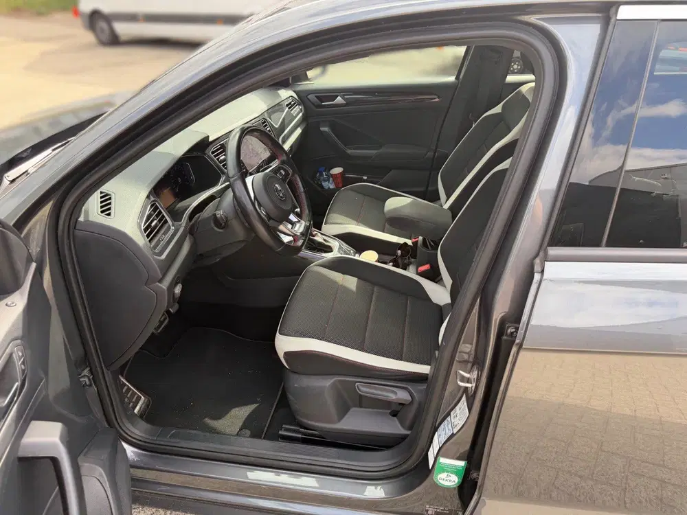 Volkswagen T-Roc 1.5 TSI Sport uit 2019, foto 3